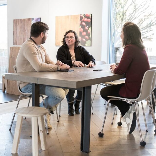 Dario, Antonia und Anja im Gespräch